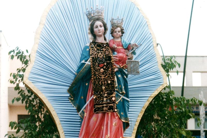 File:SQUINZANO Madonna del Pozzo.jpg