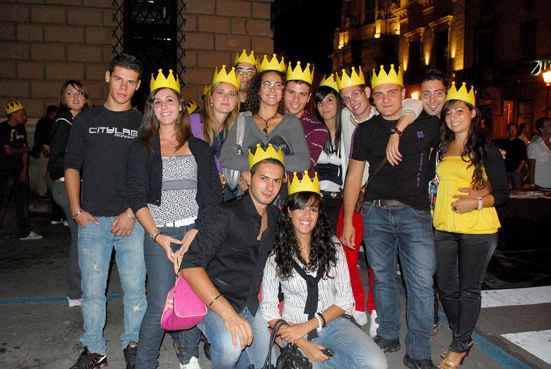 File:LECCE Pe(n)sa differente.jpg