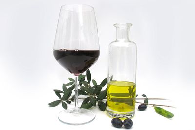 SQUINZANO olio e vino.jpg