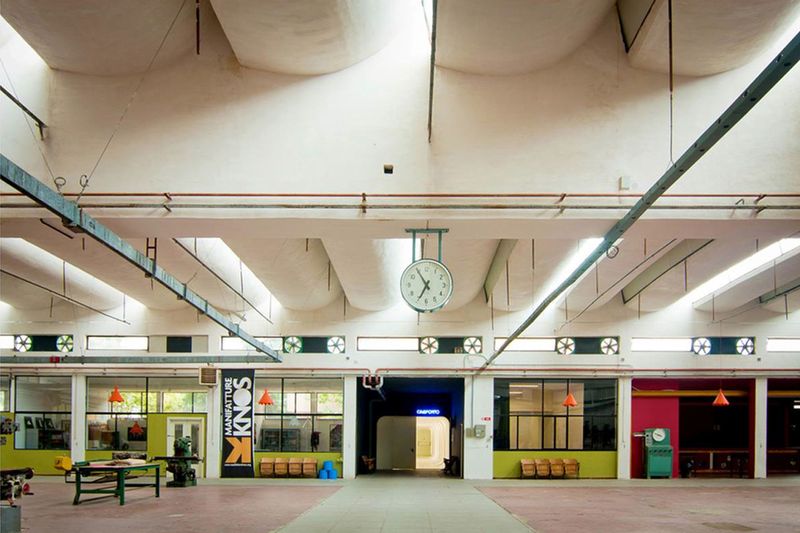 File:LECCE k-now Manifatture Knos.jpg