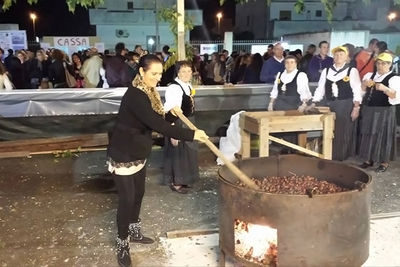 MELENDUGNO Festa castagna.jpg