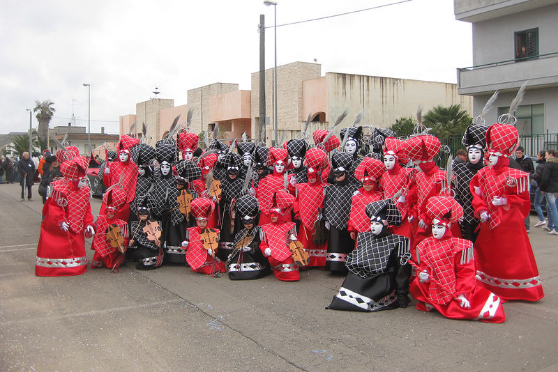 File:MELENDUGNO Carnevale.jpg