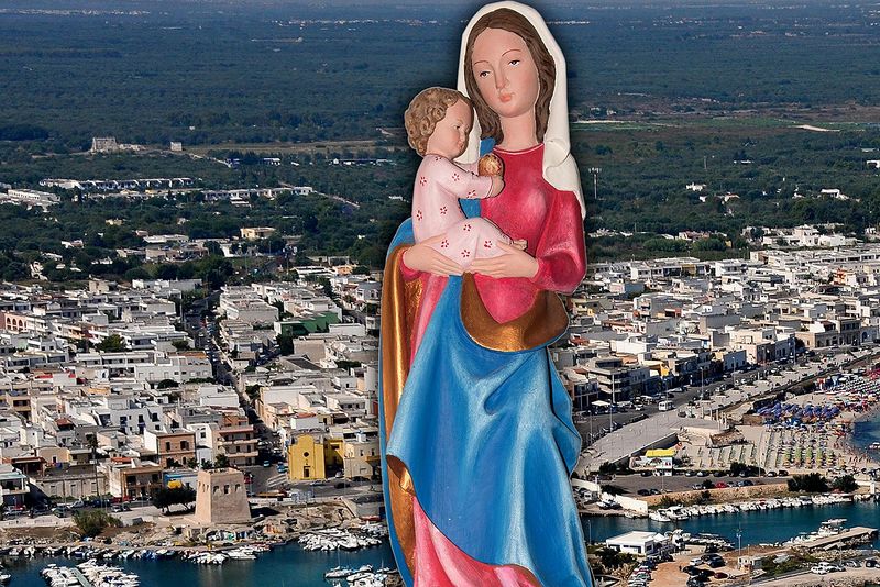 File:MELENDUGNO Madonna del Mare.jpg
