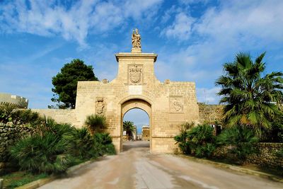 VERNOLE Borgo Acaya.jpg